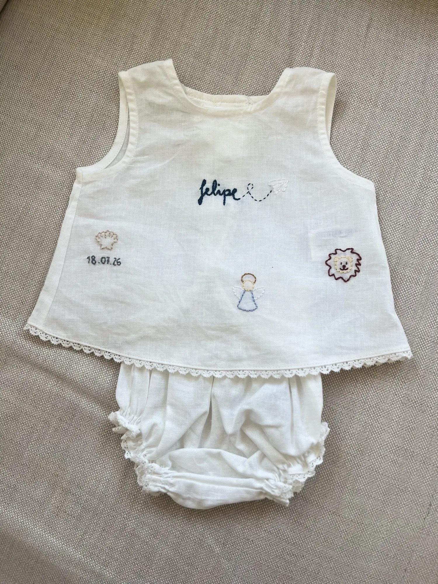 Pelele personalizado bordado — Gali Studio
